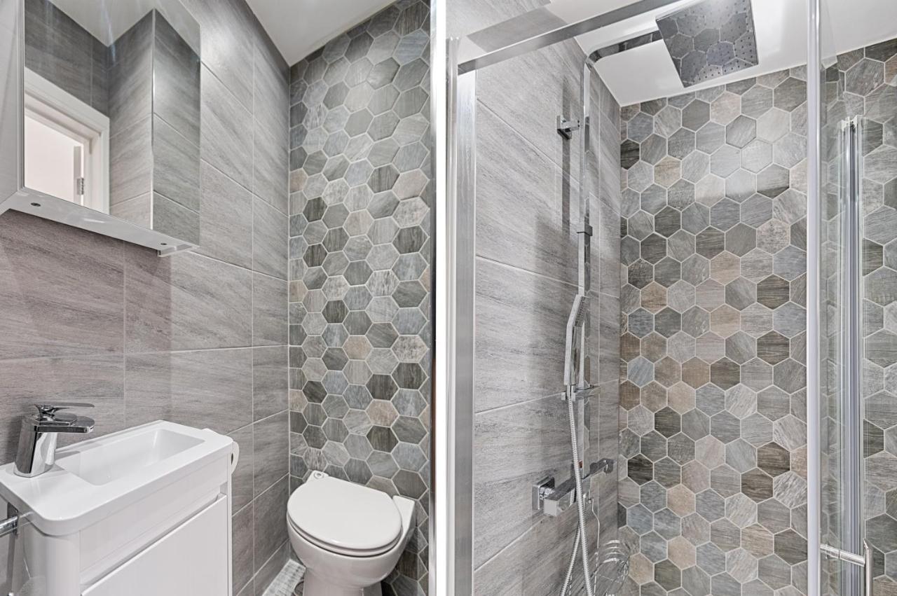 Luxury Property With Hot Tub And Sea Views Oystermouth Ngoại thất bức ảnh