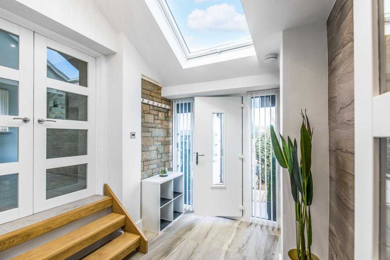 Luxury Property With Hot Tub And Sea Views Oystermouth Ngoại thất bức ảnh