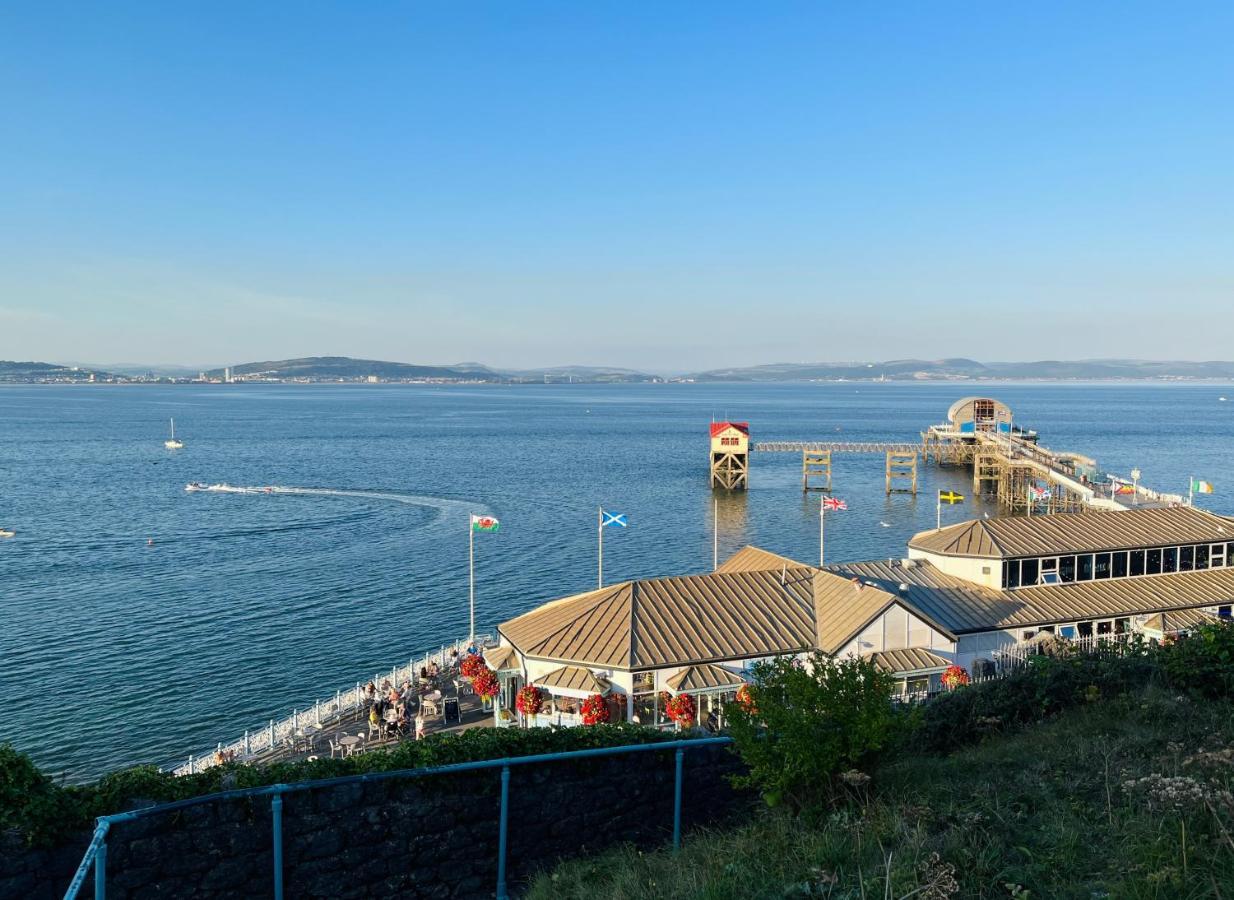 Luxury Property With Hot Tub And Sea Views Oystermouth Ngoại thất bức ảnh